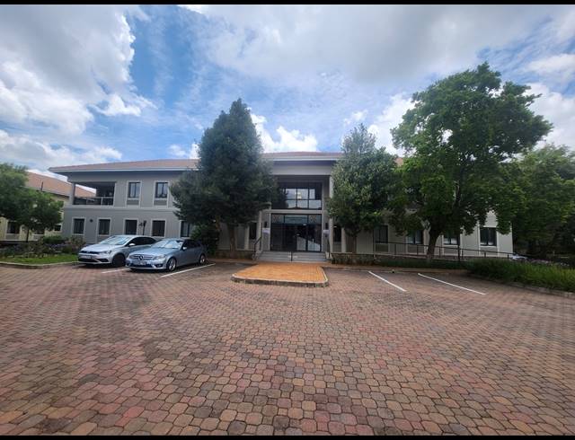 469M² OFFICE TO LET IN VORNA VALLEY